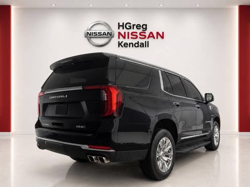 Used 2025 GMC Yukon Denali RWD image 4