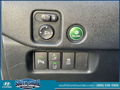 Used 2021 Honda Pilot Touring image 22