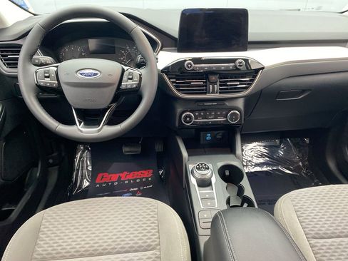 Used 2022 Ford Escape SE w/ Cold Weather Package AWD/4WD image 15