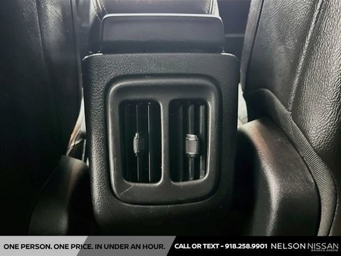 Used 2018 Jeep Compass Latitude w/ Popular Equipment Group AWD/4WD image 22