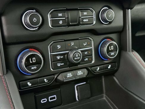 Used 2023 Chevrolet Tahoe RST w/ Luxury Package AWD/4WD image 7