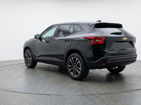 Used 2025 Chevrolet TrailBlazer LT image 6