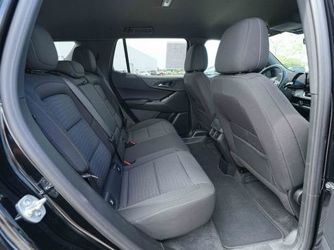 Used 2025 Chevrolet Equinox LT w/ Safety and Technology Package AWD/4WD image 22