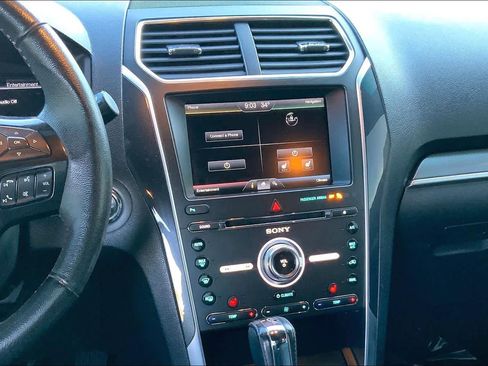 Used 2016 Ford Explorer Sport image 7