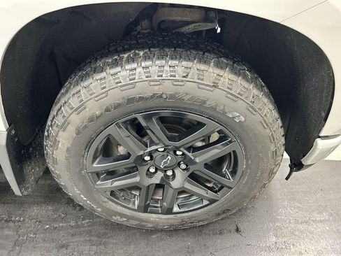 Used 2021 Chevrolet Silverado 1500 Custom w/ Rally Edition AWD/4WD image 8