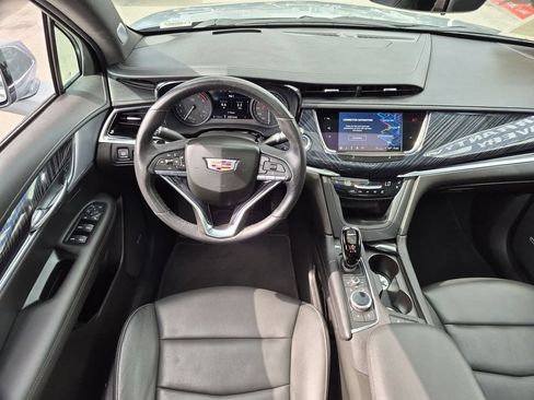 Certified 2024 Cadillac XT6 Premium Luxury w/ Technology Package FWD image 13