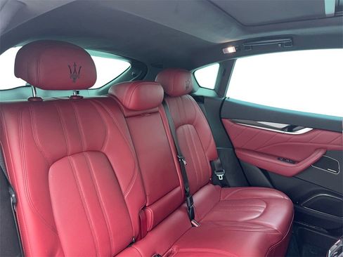 Used 2021 Maserati Levante S GranSport image 48