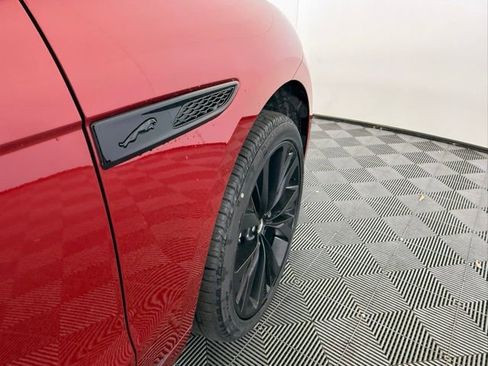 Used 2025 Jaguar F-PACE R-Dynamic S image 40