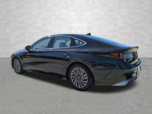 New 2024 Hyundai Sonata Limited FWD image 4