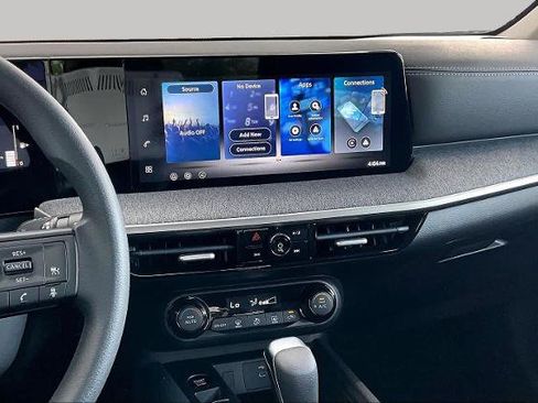 Certified 2026 Nissan Kicks SV FWD image 7