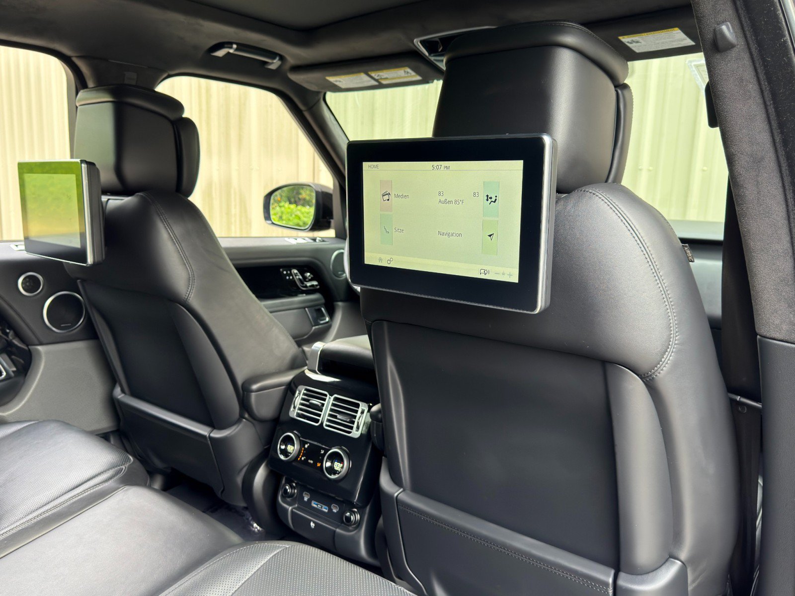 Used 2019 Land Rover Range Rover Supercharged AWD/4WD image 41