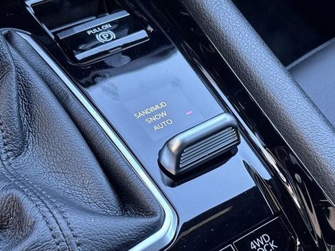 New 2026 Jeep Compass Latitude image 21