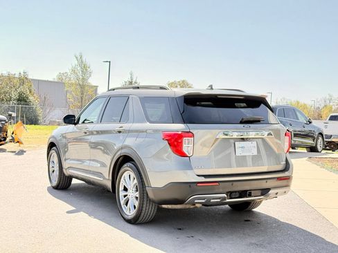 Used 2020 Ford Explorer XLT w/ Equipment Group 202A RWD image 16