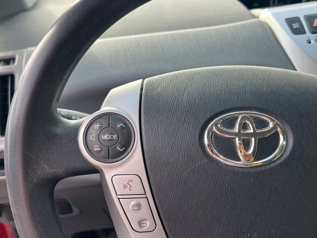 Used 2014 Toyota Prius V Three FWD image 19