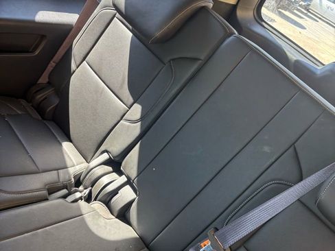 Used 2017 Chevrolet Suburban Premier image 7