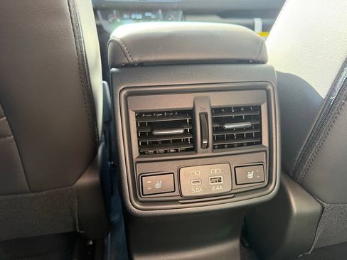 New 2026 Subaru Outback Limited AWD/4WD image 26