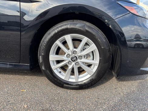 Used 2025 Toyota Camry LE FWD image 28
