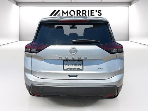 Used 2025 Nissan Rogue SV AWD/4WD image 6