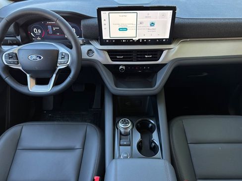New 2026 Ford Explorer Active w/ Active Comfort Package RWD image 15