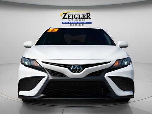 Used 2023 Toyota Camry SE w/ Cold Weather Package FWD image 2