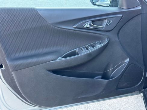 Used 2024 Chevrolet Malibu LT image 10