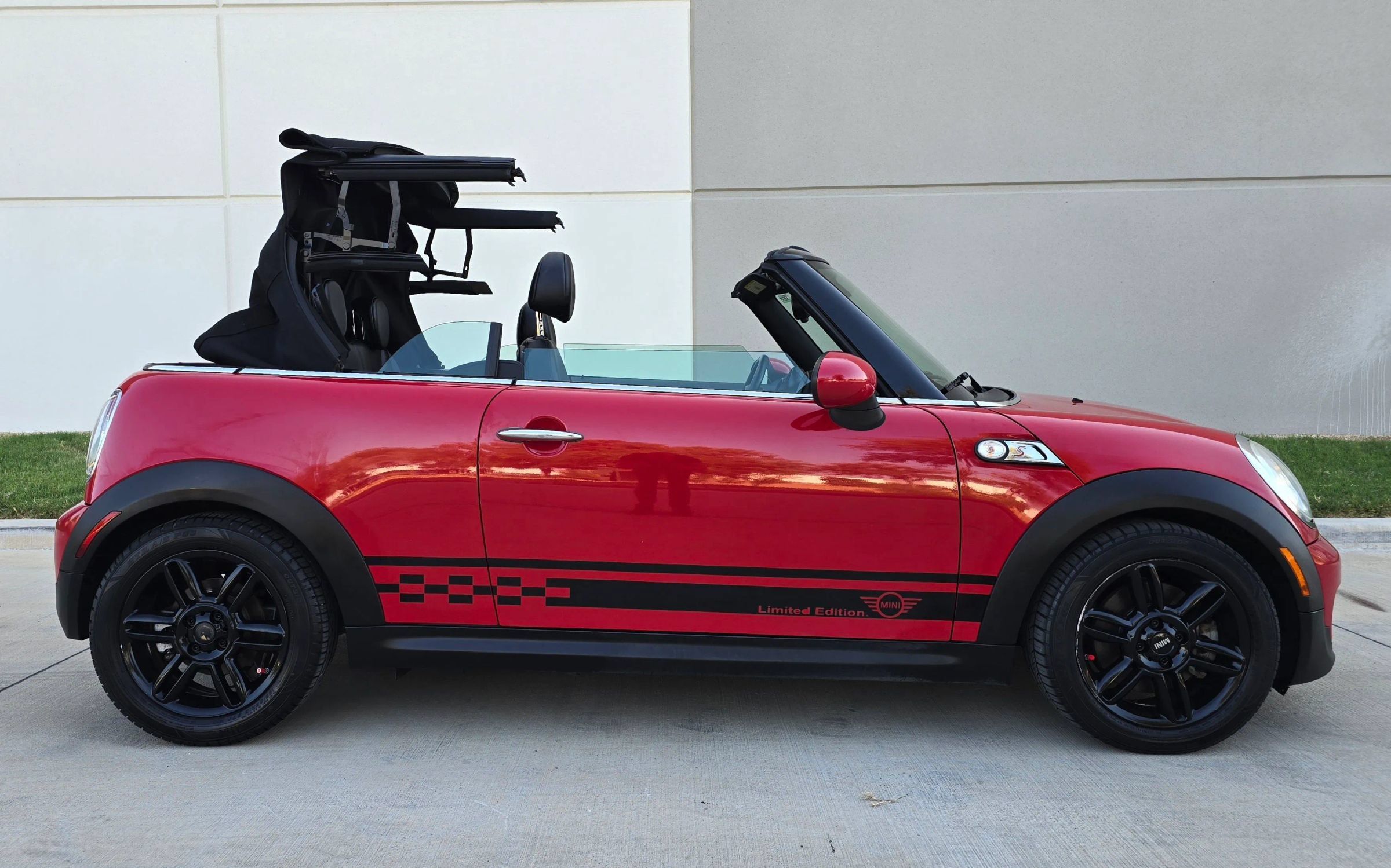 Used 2015 MINI Cooper S FWD image 9