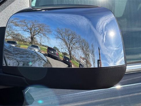 Used 2021 GMC Canyon Denali image 50