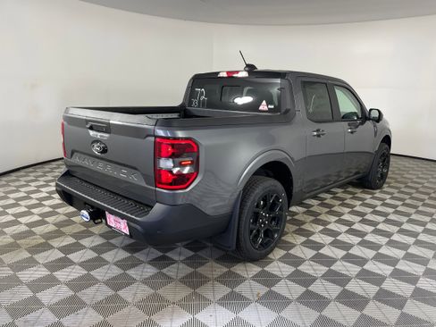 New 2025 Ford Maverick Lariat w/ Black Appearance Package image 6