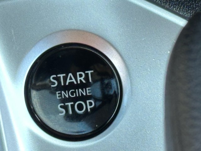 Used 2025 Nissan Altima 2.5 SV AWD/4WD image 17