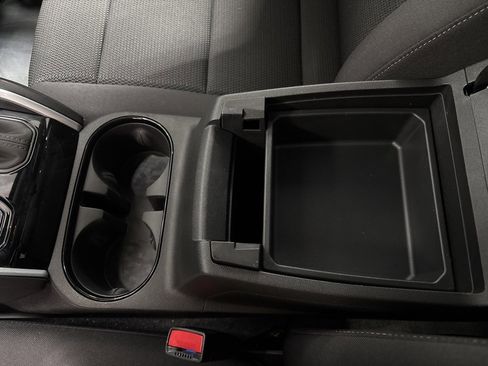 Used 2023 Chevrolet Colorado LT w/ LT Convenience Package III image 26