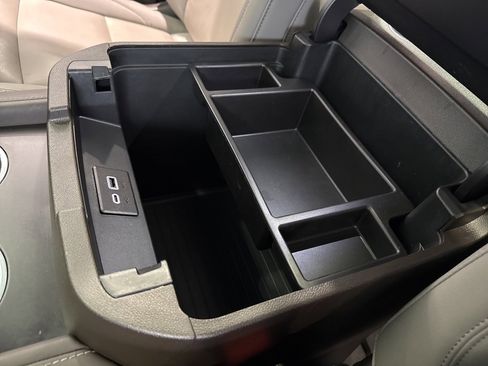 Used 2023 Chevrolet Tahoe Z71 w/ Luxury Package image 36