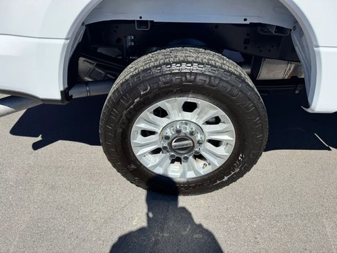 Used 2021 Ford F250 XLT AWD/4WD image 13