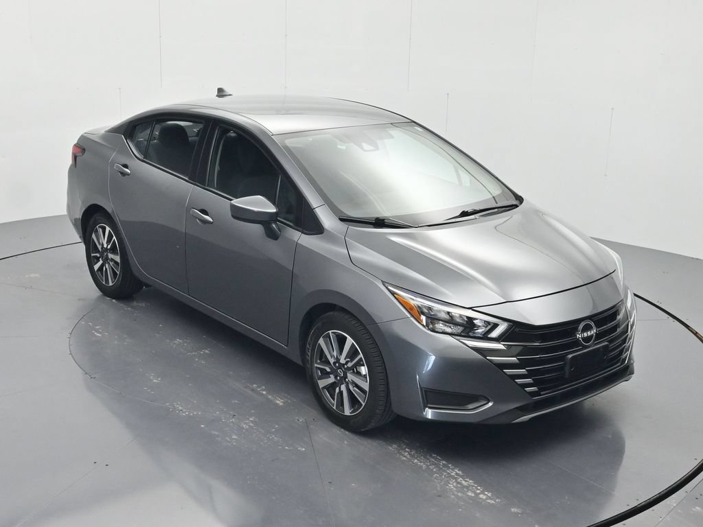 Used 2025 Nissan Versa SV FWD image 30