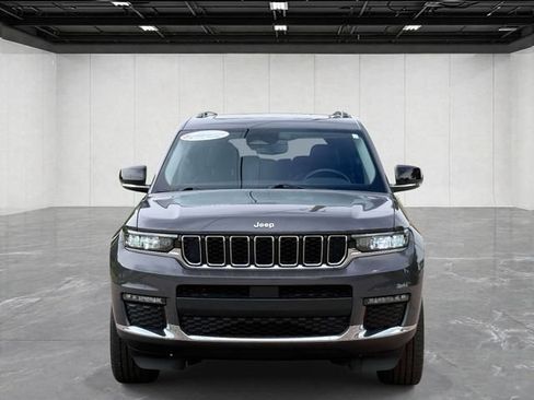 Certified 2022 Jeep Grand Cherokee L Limited AWD/4WD image 8