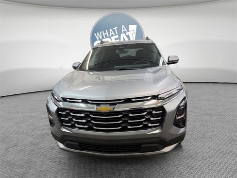 Certified 2025 Chevrolet Equinox LT w/ Convenience Package II image 9