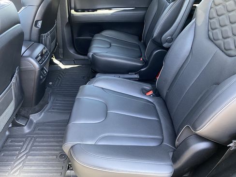 Certified 2022 Hyundai Palisade Limited AWD/4WD image 17