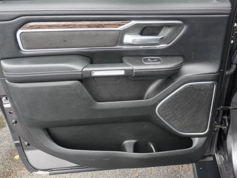 Used 2019 RAM 1500 Laramie image 24