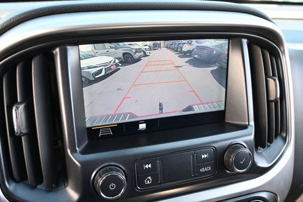 Used 2019 Chevrolet Colorado LT w/ LT Convenience Package RWD image 14