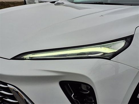 Certified 2025 Buick Envision Preferred image 32