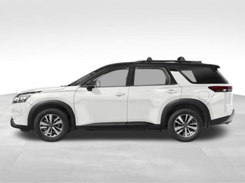 Used 2022 Nissan Pathfinder SL FWD image 3