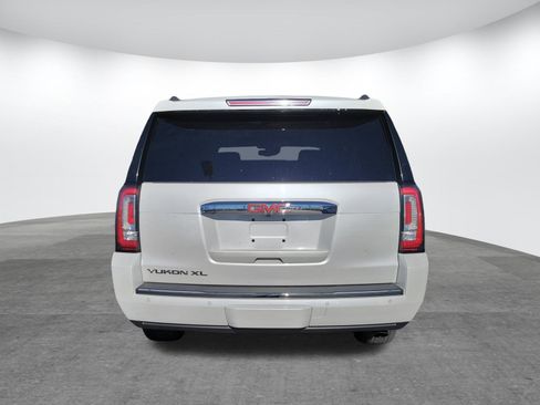 Used 2019 GMC Yukon XL Denali w/ Denali Ultimate Package image 34
