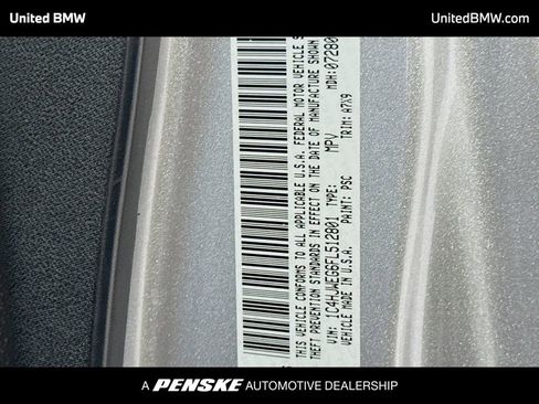 Used 2015 Jeep Wrangler Unlimited Sahara w/ Connectivity Group image 12