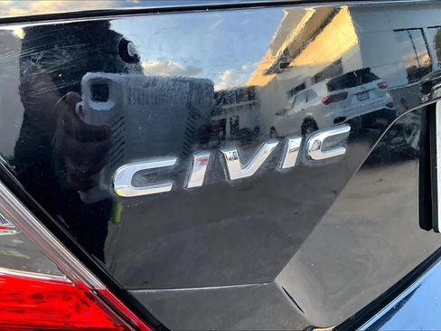 Used 2018 Honda Civic EX image 31