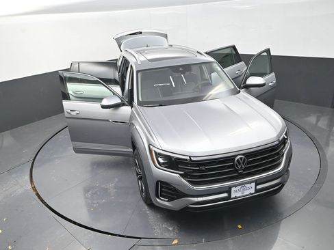 New 2026 Volkswagen Atlas SEL Premium R-Line AWD/4WD image 30