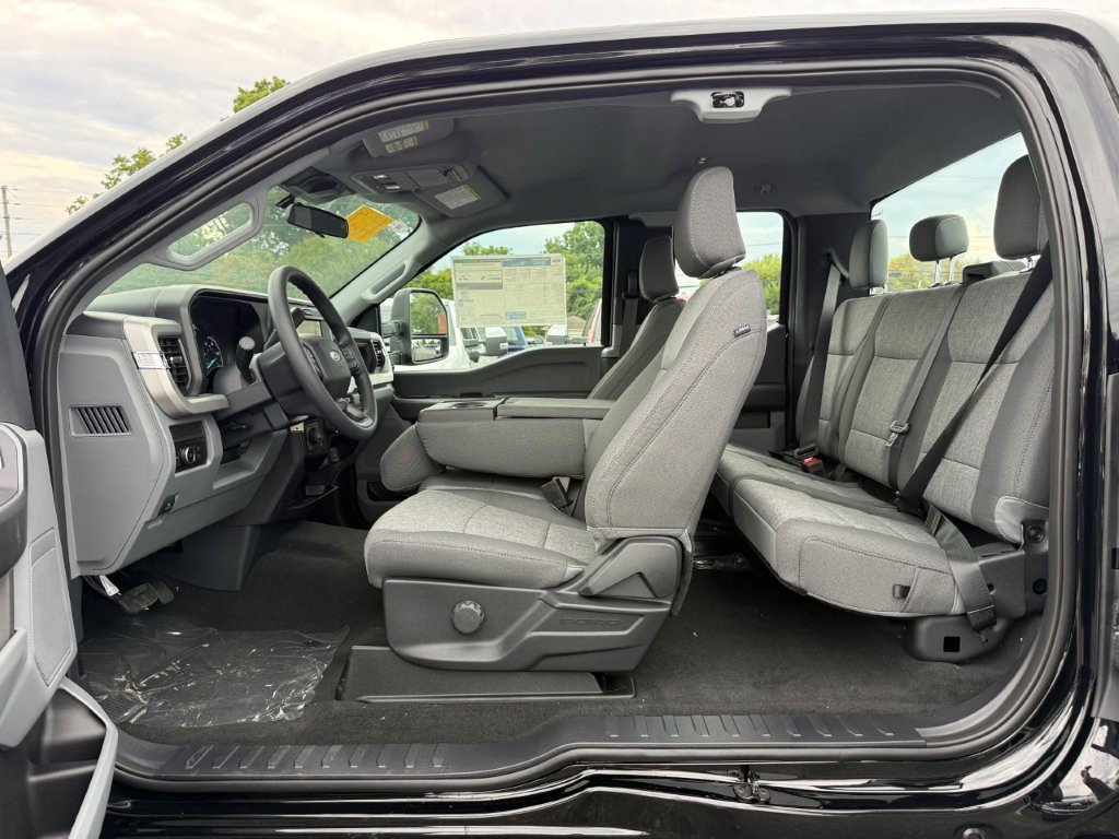 New 2026 Ford F350 XL w/ STX Appearance Package AWD/4WD image 15