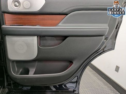 Used 2022 Lincoln Navigator Reserve image 26