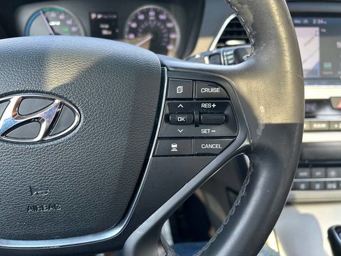 Used 2017 Hyundai Sonata Limited w/ Ultimate Package 02 image 13