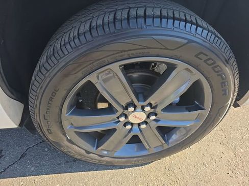 Used 2017 GMC Acadia Denali w/ Technology Package image 51