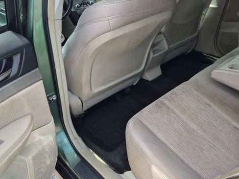 Used 2014 Subaru Outback 2.5i Premium w/ Moonroof Package AWD/4WD image 9