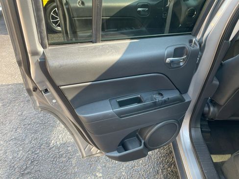 Used 2015 Jeep Patriot High Altitude image 27